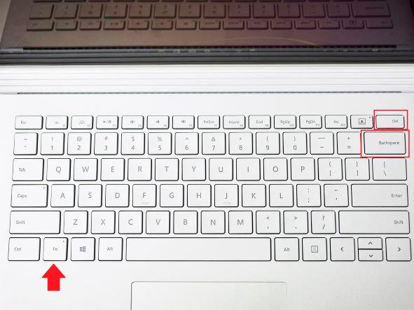 điều chỉnh độ sáng màn hình Surface Book