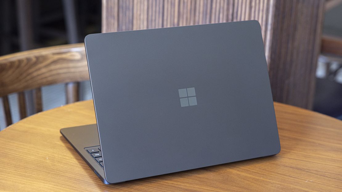 Đánh giá Surface Laptop 7