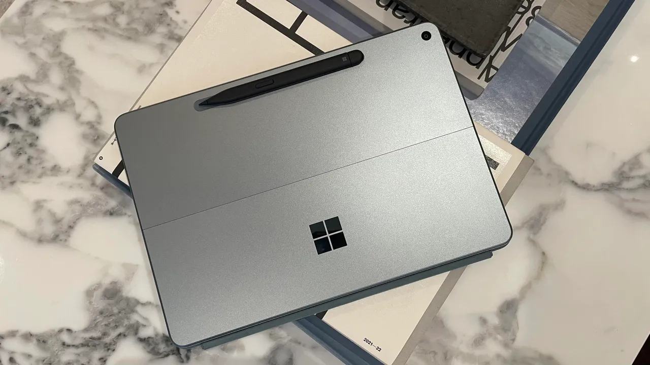 Thiết kế Surface Pro 12 inch