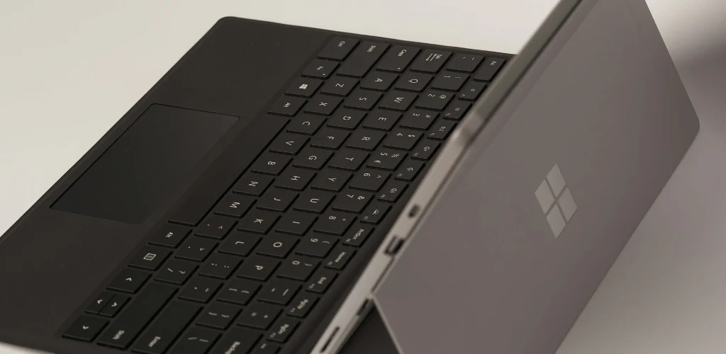 đèn bàn phím Surface không sáng