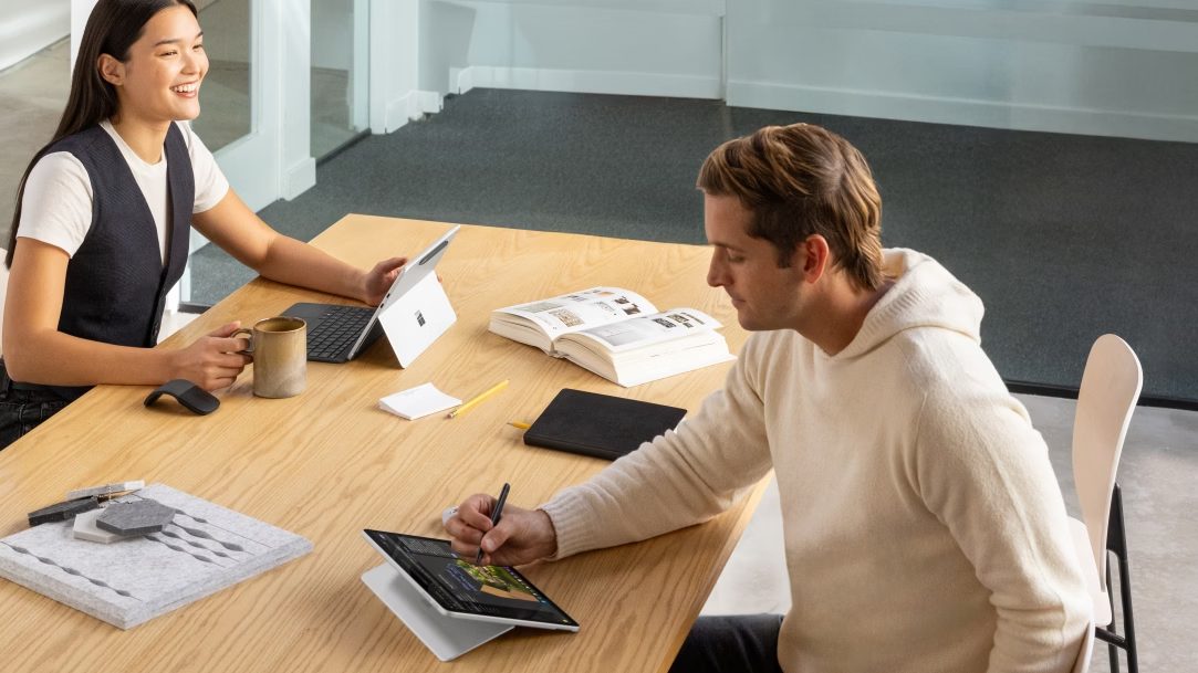 Ai nên mua laptop 2 trong 1